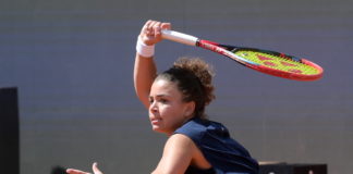 WTA Dubai 2026: Paolini ko, Eala passa in due set