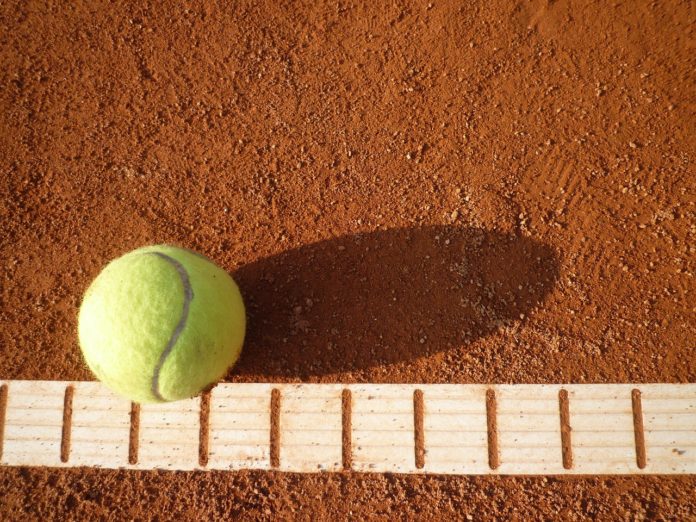 dietmaha-tennis-court-443276_1280