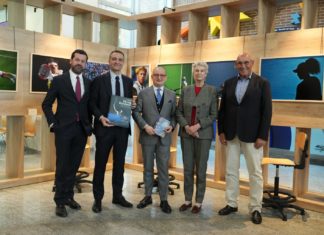 Mostra fotografica tennis a Candiolo: inaugurata “Flying Racquets – Oltre la rete” di Ray Giubilo